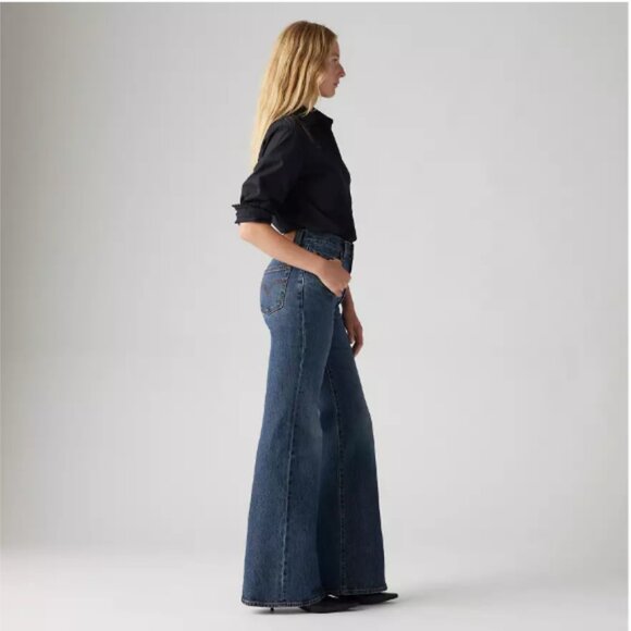 Levi's Women's Ribcage Bell High Rise Flare Medium Wash Jeans In Size 31 - Picture 3 of 11